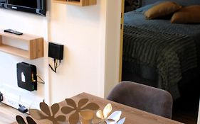 Cottage B88